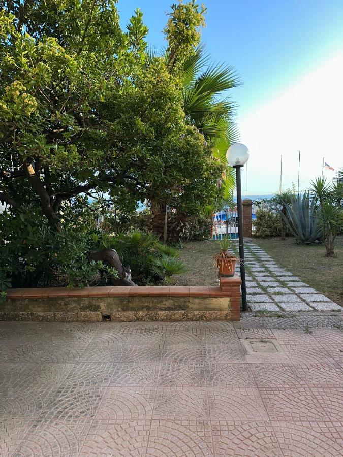 Il Viandante Sul Mare Salerno Exterior foto